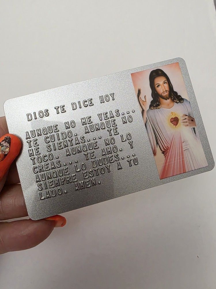 DIOS TE DICE HOY AUNQUE NO ME VEAS TE CUIDO REFLEXIONES CRISTIANAS TARJETA GRAVADA EN PLÁSTICO