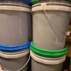 Pods/ Laundry Detergent/ Dish Soap/ Car Wash Soap/ Fabric Softener/ Degreaser/ Bleach/ Multipurpose cleaner   Pods/ Detergente/ Suavizante/ Jabon para