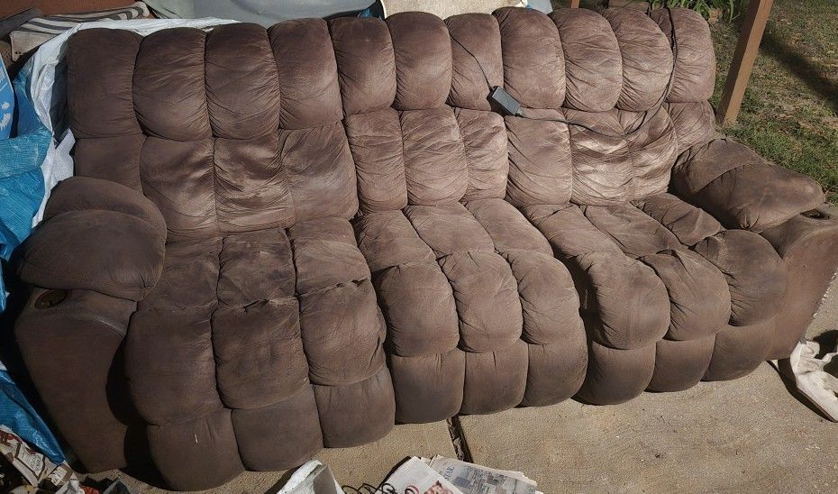 Couch With Heat And Vibration