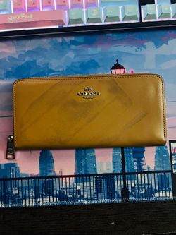 COACH SMOOTH REFINED CALF TAN LEATHER Slim ZIP AROUND Accordion WALLET