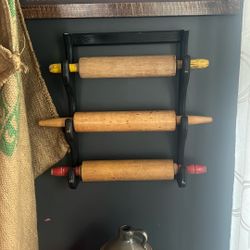 Vintage rolling pens with holder
