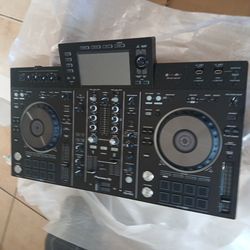 Pioneer DJ