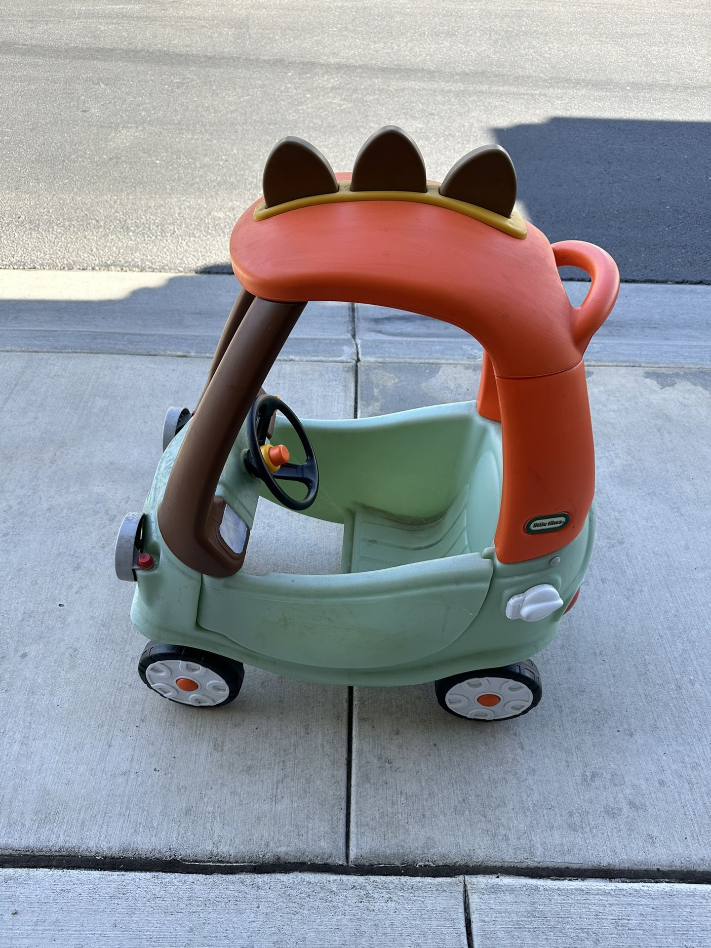 T-Rex Cozy Coupe Ride- On