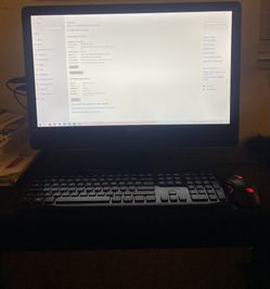 Windows 10 Desktop (Dell) Touch Screen With Keyboard & Mouse