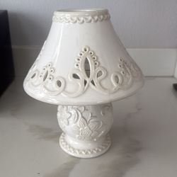 Candle lit lamp