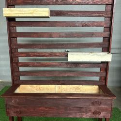 Rustic Wooden Planter/ Plantero Rústico De Madera 