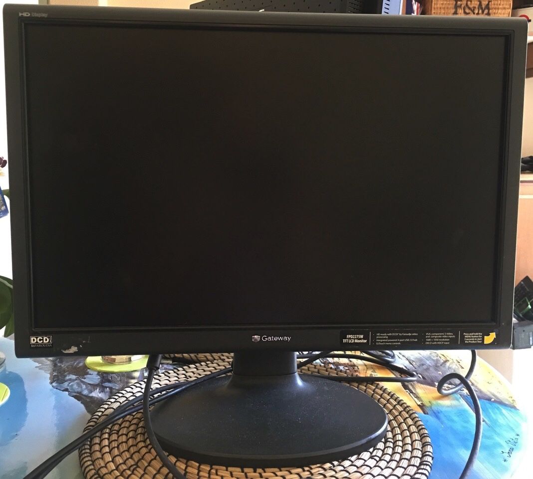 Gateway FPD 2275W 22” Widescreen LCD Monitor - Great price