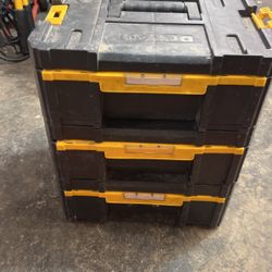 Dewalt 20 V Set With Cases