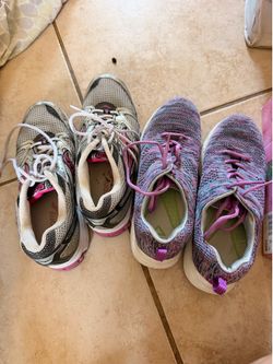 Women’s running/ workout sneakers