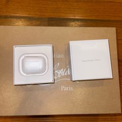 AirPods Pro 2  MagSafe Charging 