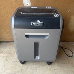 Paper Shredder 