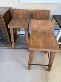 3 High stool