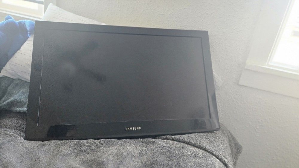 32in TV Samsung