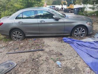 2015 Mercedes-Benz C-Class
