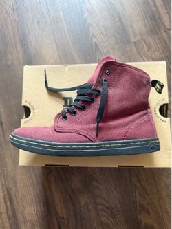 Women’s Dr. Martins size 8