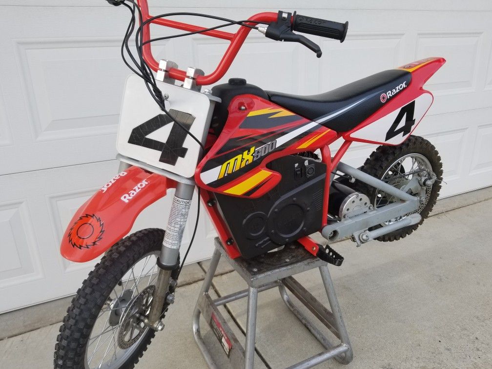 Razor MX500 Electric Dirt Bike *New Batteries*