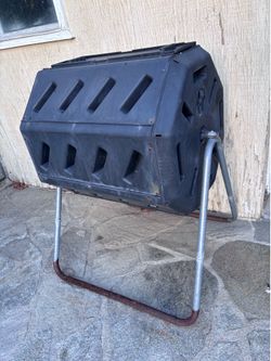 Compost bin