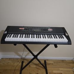 Piano- Keyboard Casio CTK 2000. 61- Keys 