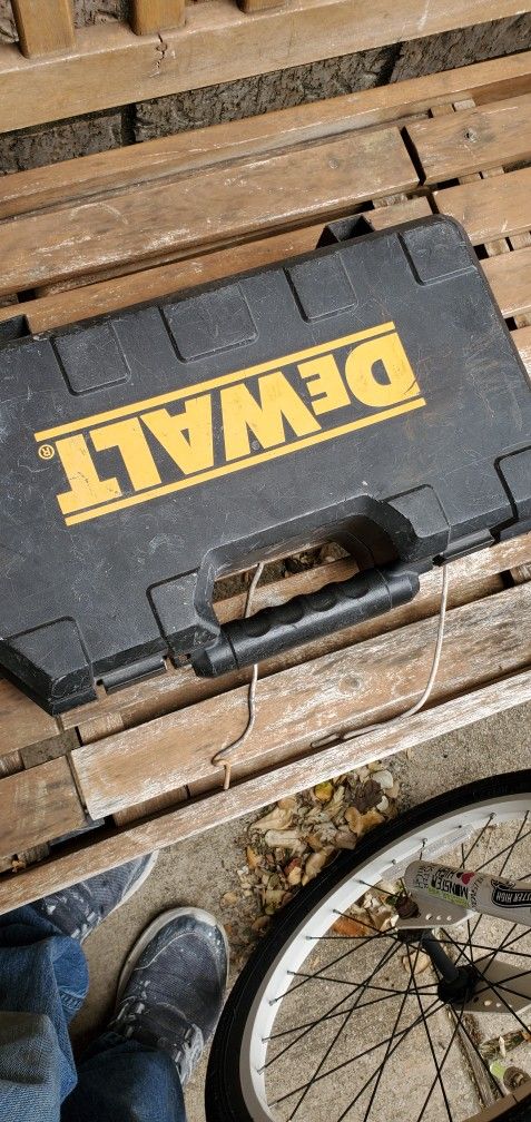 20 V Dewalt Impact