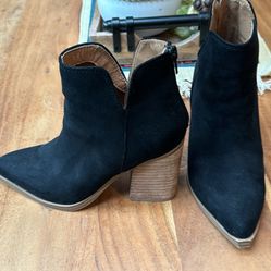 Women’s Madden Girl Booties 6.5