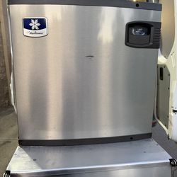 Manitowoc Indigo Series Commercial Ice Maker – Model IY0324A-161