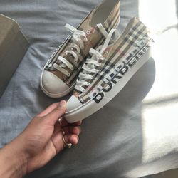 Burberry Shoes