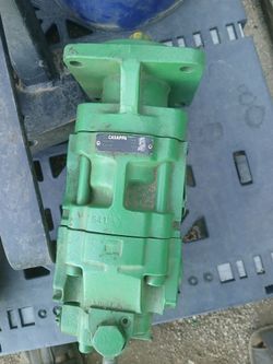 Tractor hydralic pumps