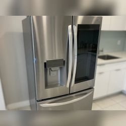 Appliance Stove Microwave Refrigerator - Fair - Pataskala, OH