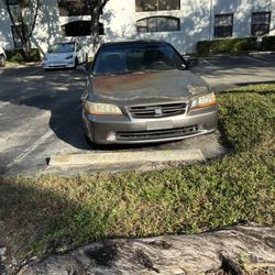 Honda Accord 2000 V6