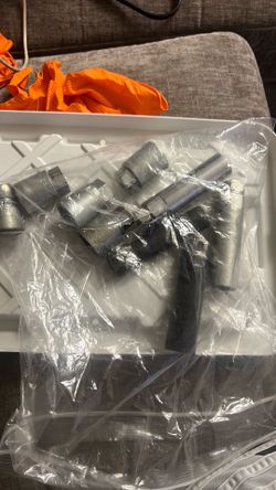 9 wheel lock keys $50