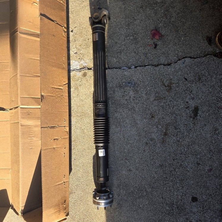 2021 Jeep JL Oem Drive Shaft