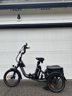 Addmotor Citytri E-310 Folding Electric Trike – Only 5 Miles