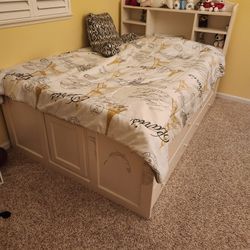 White Full Size Bed