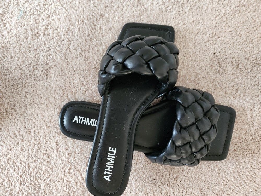 Women's Flat Sandals