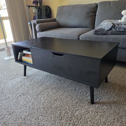 Lift Top Coffee Table [perfect condition]