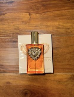 Dolce & Gabbana Perfume (Devotion)