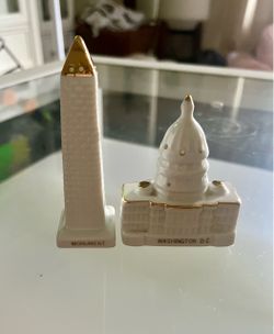 Vtg. Salt and pepper shakers