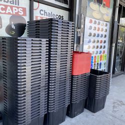 27 Gallon Storage Bin