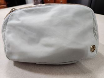 Lululemon crossbody