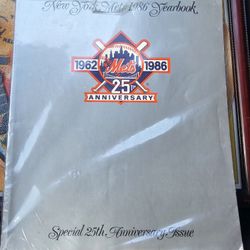 1986 World Series Champion New York Mets Special 25th Issue Team Yearbook! 🔥