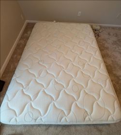Queen dual chamber sleep numer bed