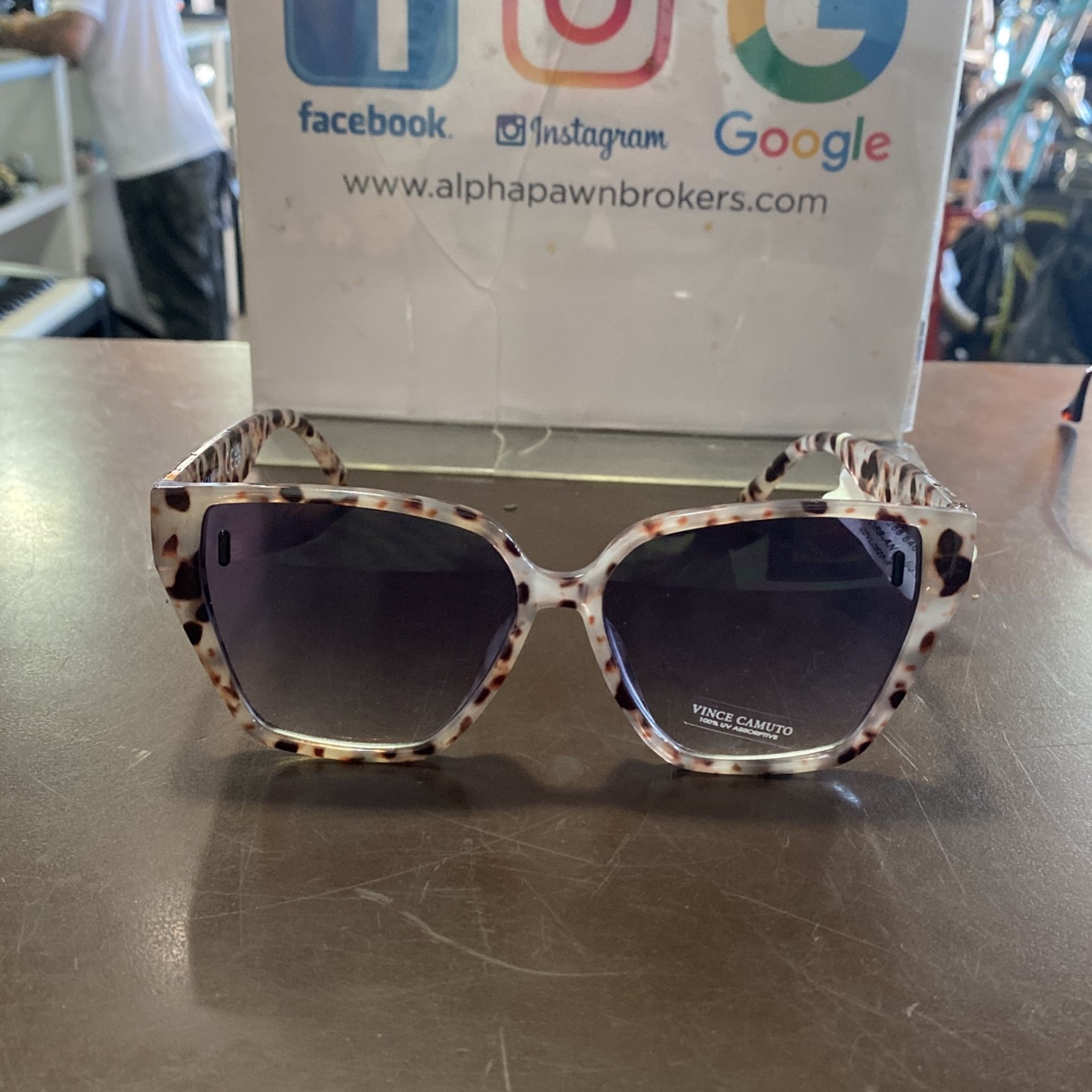 Vince Camuto Sunglasses (27675) Alpha Pawn