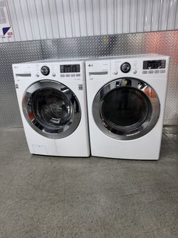 LG WASHER AND STEAM GAS DRYER SET