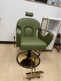 Salon chair