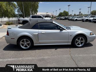 2004 Ford Mustang