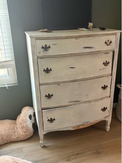 Free dresser
