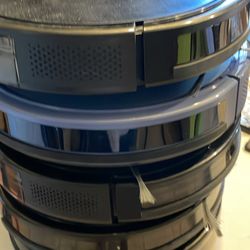 Robot Vacuum Cleaner. For Parts Only Don’t Work 