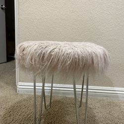 Mirror And Vanity And Stool Set