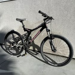 Specialized Stumpjumper FSR XC Mountain Bike