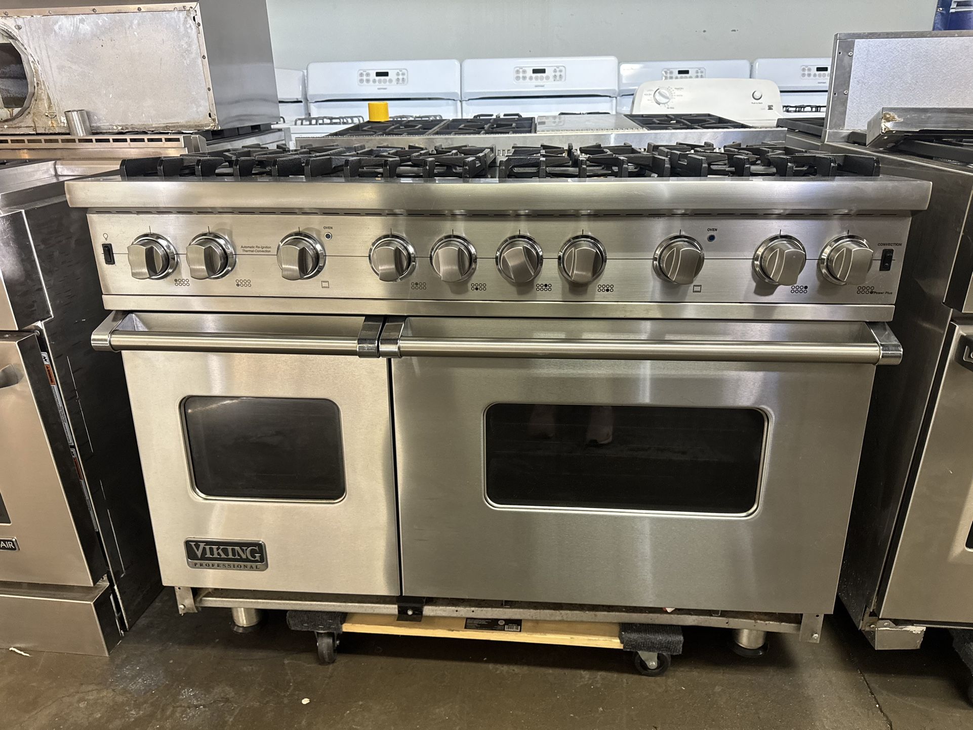 Viking 48” Stainless Steel Gas Range Stove 8 Burner 
